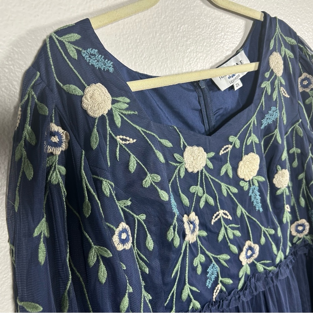 JessaKae & Leah Ryder Leah Navy Floral Embroidered Long Sleeve A-Line Dress 2X - Picture 4 of 9
